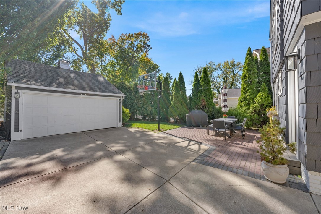 19665 Roslyn Drive Rocky River OH 44116