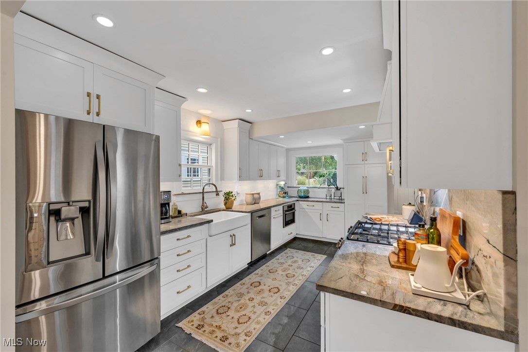 19665 Roslyn Drive Rocky River OH 44116