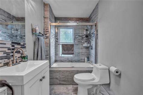 3302 Tullamore Road Cleveland Heights OH 44118