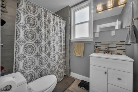3302 Tullamore Road Cleveland Heights OH 44118