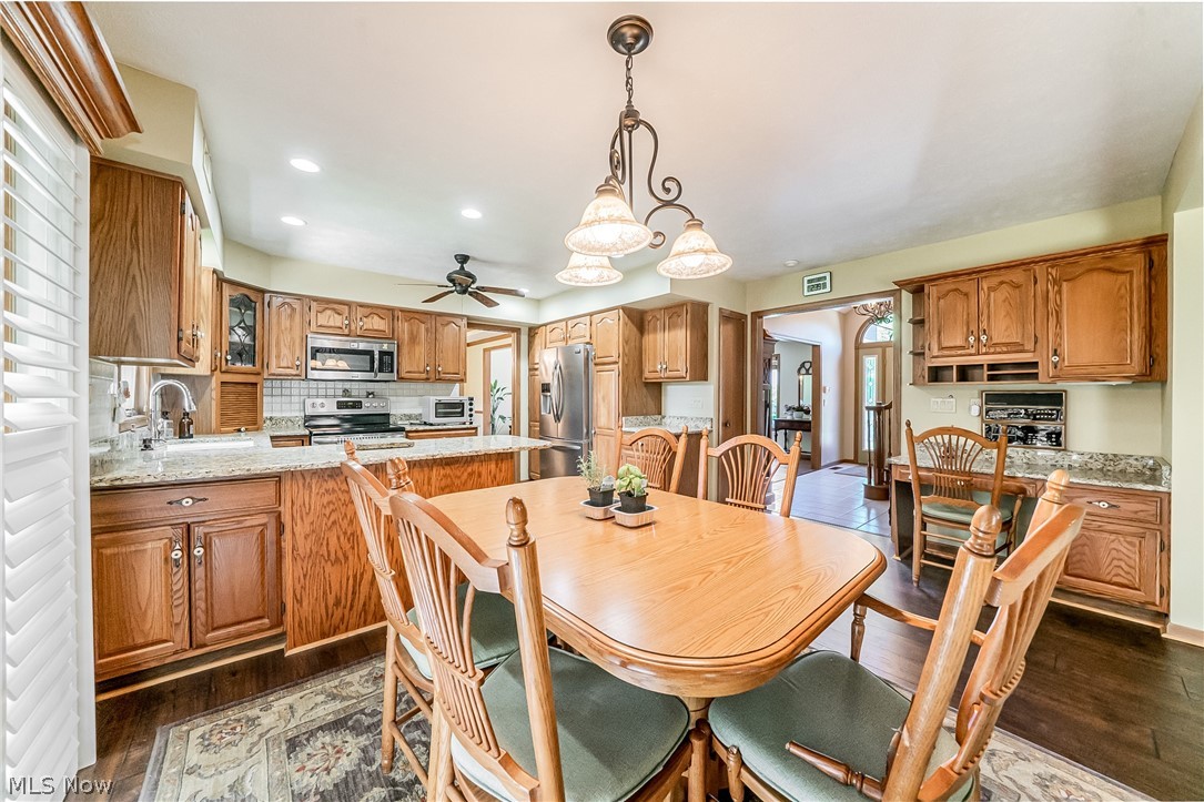 6276 Coldstream Highland Heights OH 44143