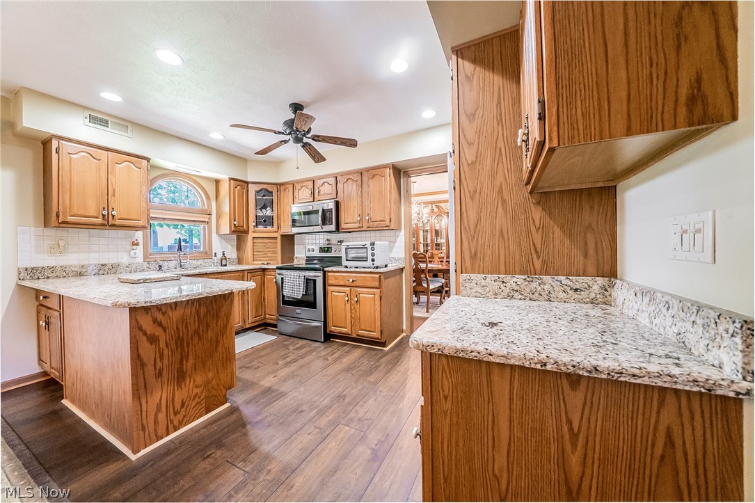 6276 Coldstream Highland Heights OH 44143