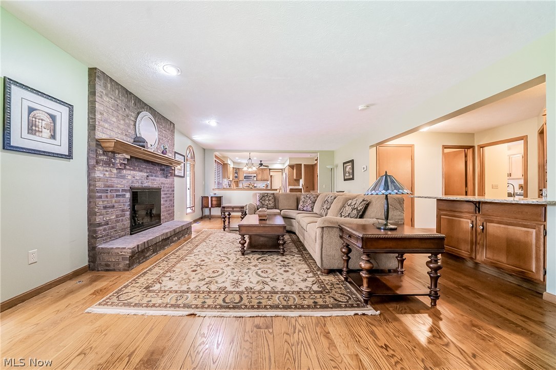 6276 Coldstream Highland Heights OH 44143