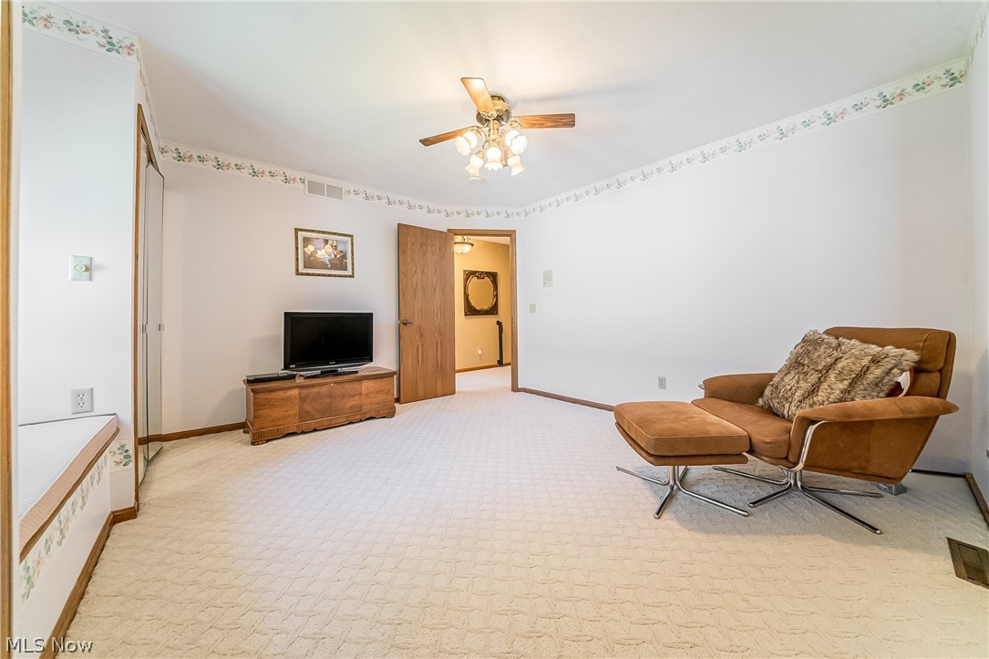 6276 Coldstream Highland Heights OH 44143