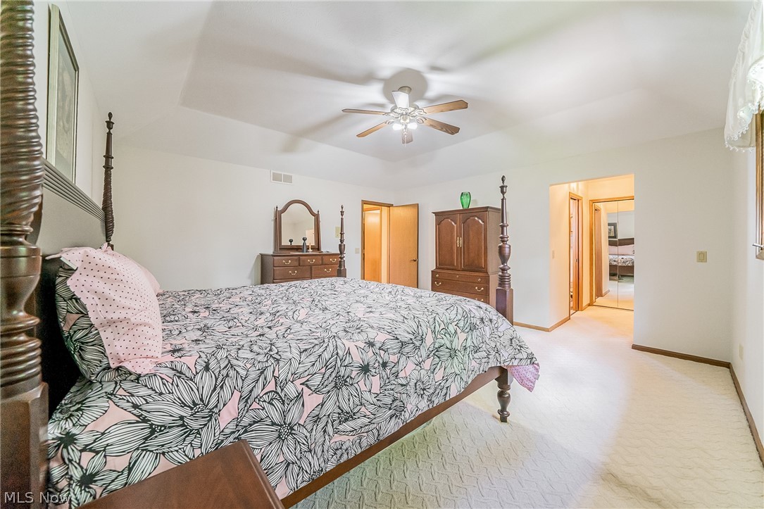 6276 Coldstream Highland Heights OH 44143