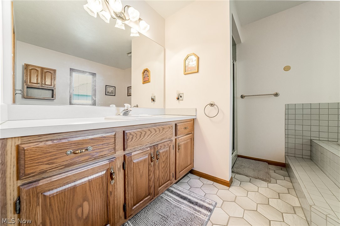6276 Coldstream Highland Heights OH 44143