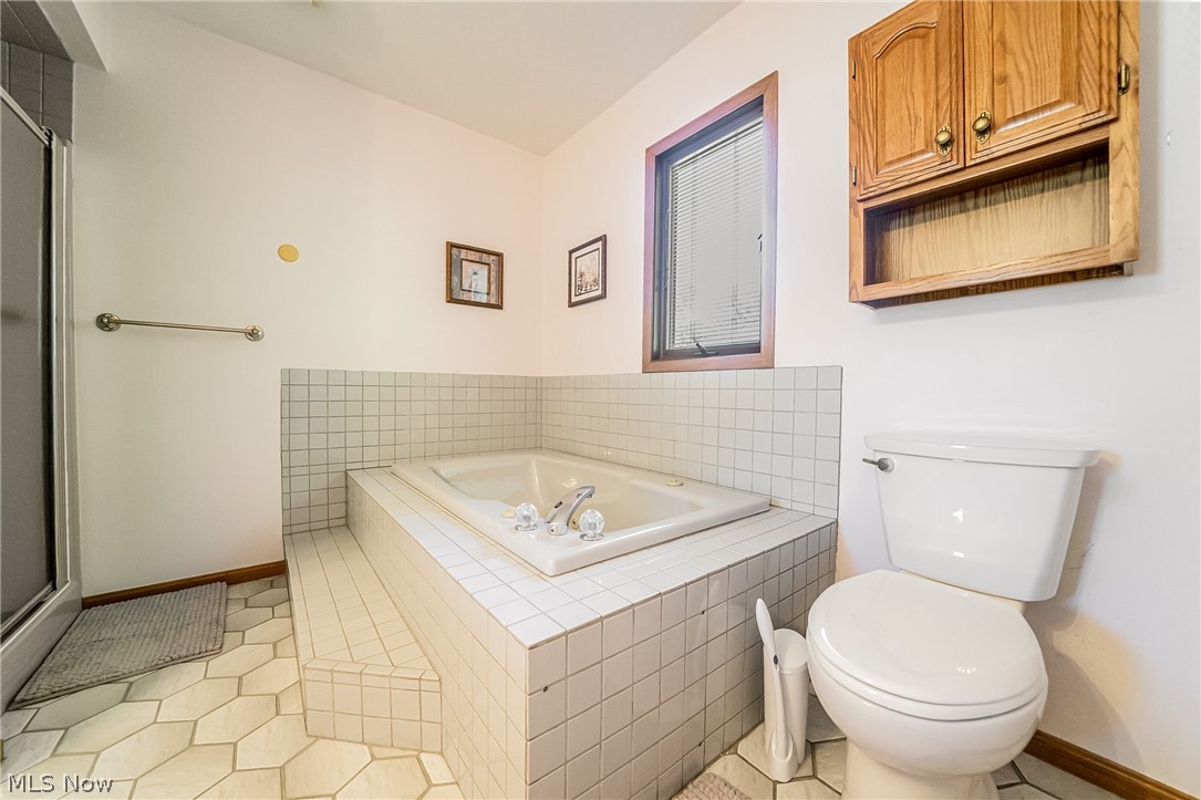 6276 Coldstream Highland Heights OH 44143