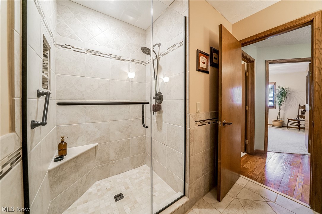 6276 Coldstream Highland Heights OH 44143
