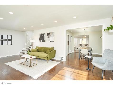 3645 Meadowbrook Boulevard University Heights OH 44118
