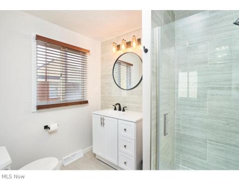 3645 Meadowbrook Boulevard University Heights OH 44118