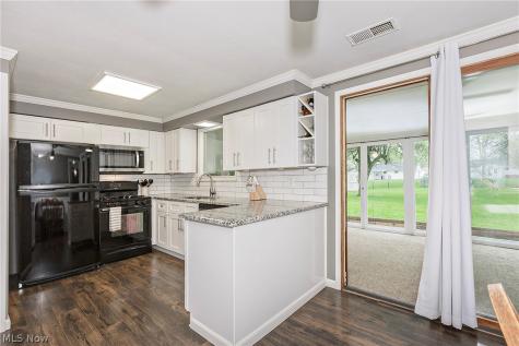 1924 Westwood Drive Twinsburg OH 44087