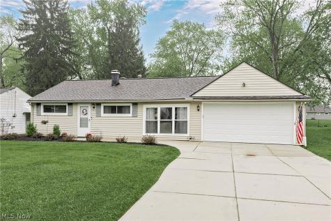 1924 Westwood Drive Twinsburg OH 44087