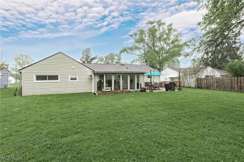 1924 Westwood Drive Twinsburg OH 44087