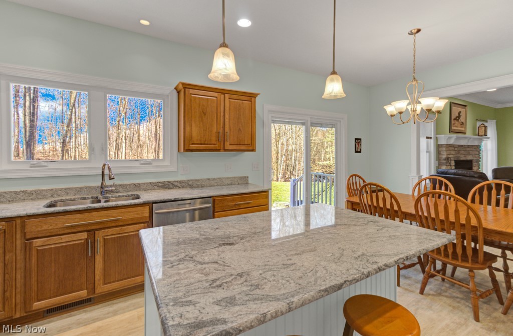 15 Ontario Trail Malvern OH 44644