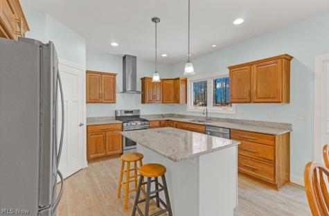 15 Ontario Trail Malvern OH 44644