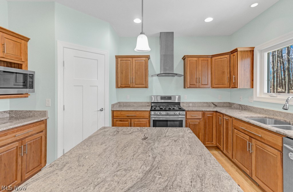 15 Ontario Trail Malvern OH 44644
