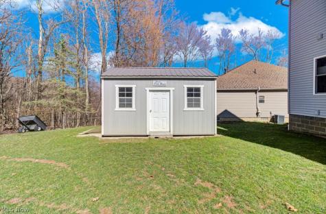 15 Ontario Trail Malvern OH 44644