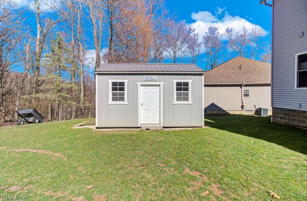 15 Ontario Trail Malvern OH 44644