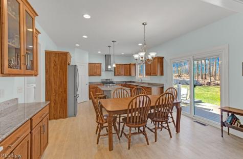 15 Ontario Trail Malvern OH 44644