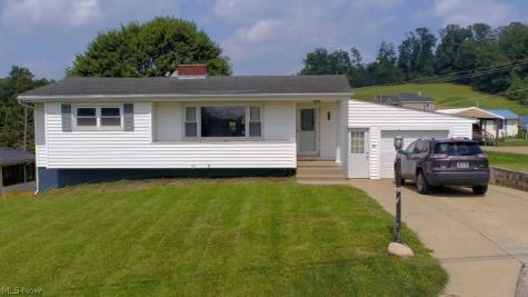 58 Spring Drive Millersburg OH 44654