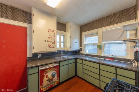 2955 Essex Road Cleveland Heights OH 44118