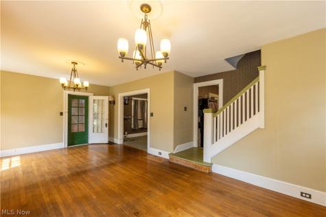 2955 Essex Road Cleveland Heights OH 44118