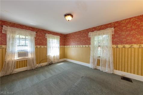 2955 Essex Road Cleveland Heights OH 44118