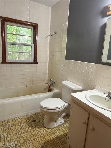 1700 Holly Drive Kent OH 44240