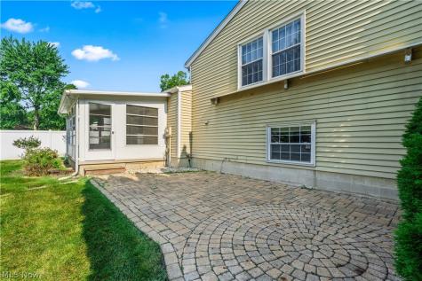 2668 Serra Vista Drive Stow OH 44224