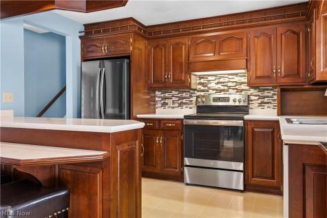 2668 Serra Vista Drive Stow OH 44224