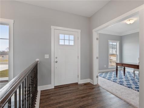 2490 Ledgestone Drive NW Uniontown OH 44685