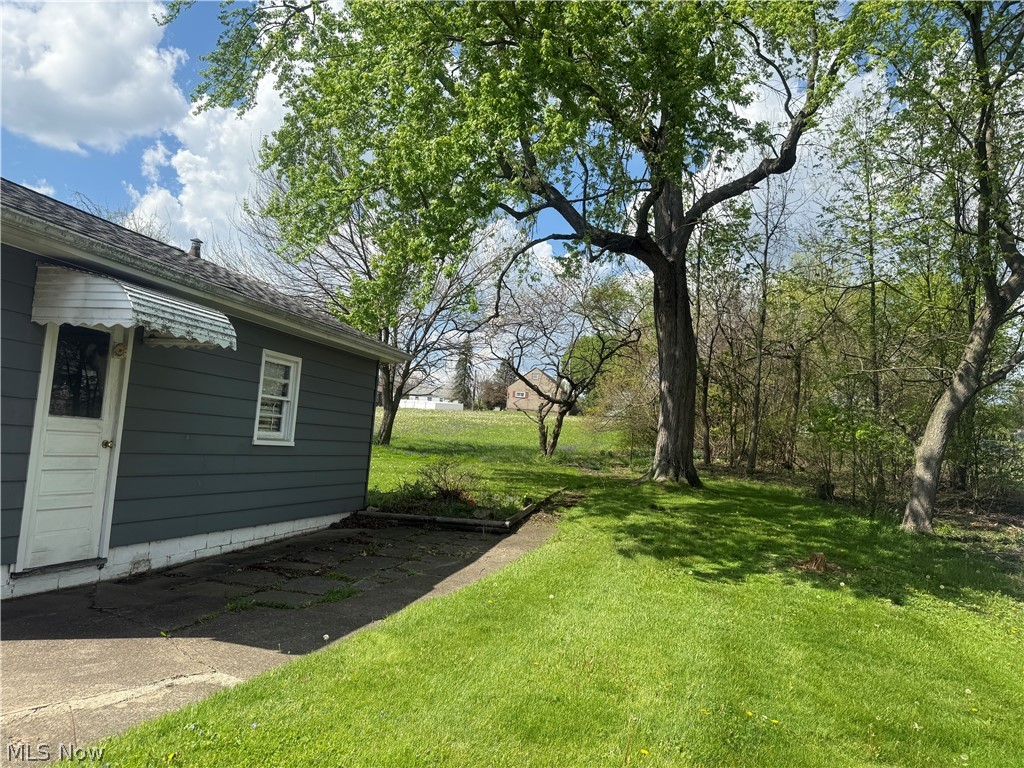 460 Whipple Avenue Campbell OH 44405