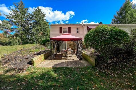 1484 Elm Grove Avenue Akron OH 44312