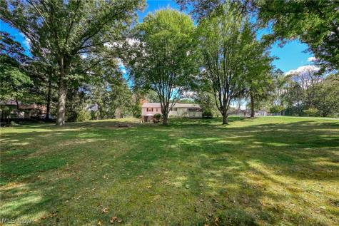 1484 Elm Grove Avenue Akron OH 44312