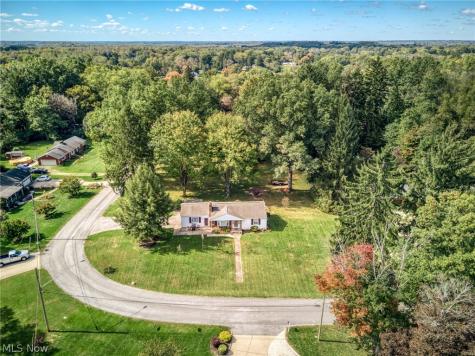 1484 Elm Grove Avenue Akron OH 44312
