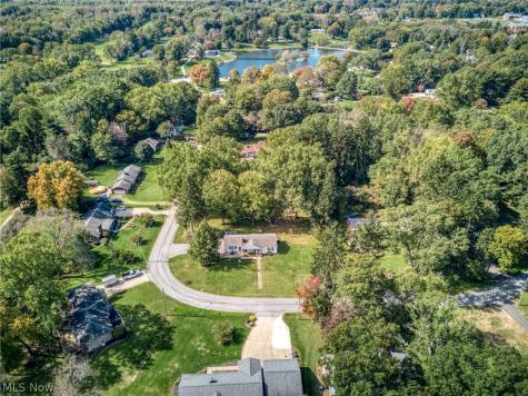 1484 Elm Grove Avenue Akron OH 44312