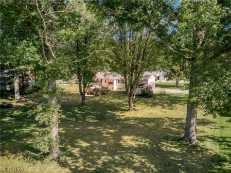 1484 Elm Grove Avenue Akron OH 44312