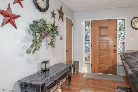 1484 Elm Grove Avenue Akron OH 44312