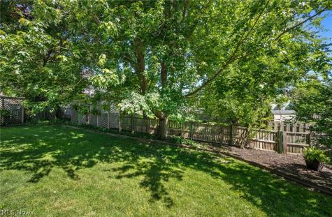 201 Melbourne Drive Brunswick OH 44212
