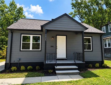 4425 E 142nd Street Cleveland OH 44128