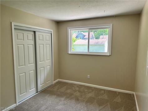 4425 E 142nd Street Cleveland OH 44128