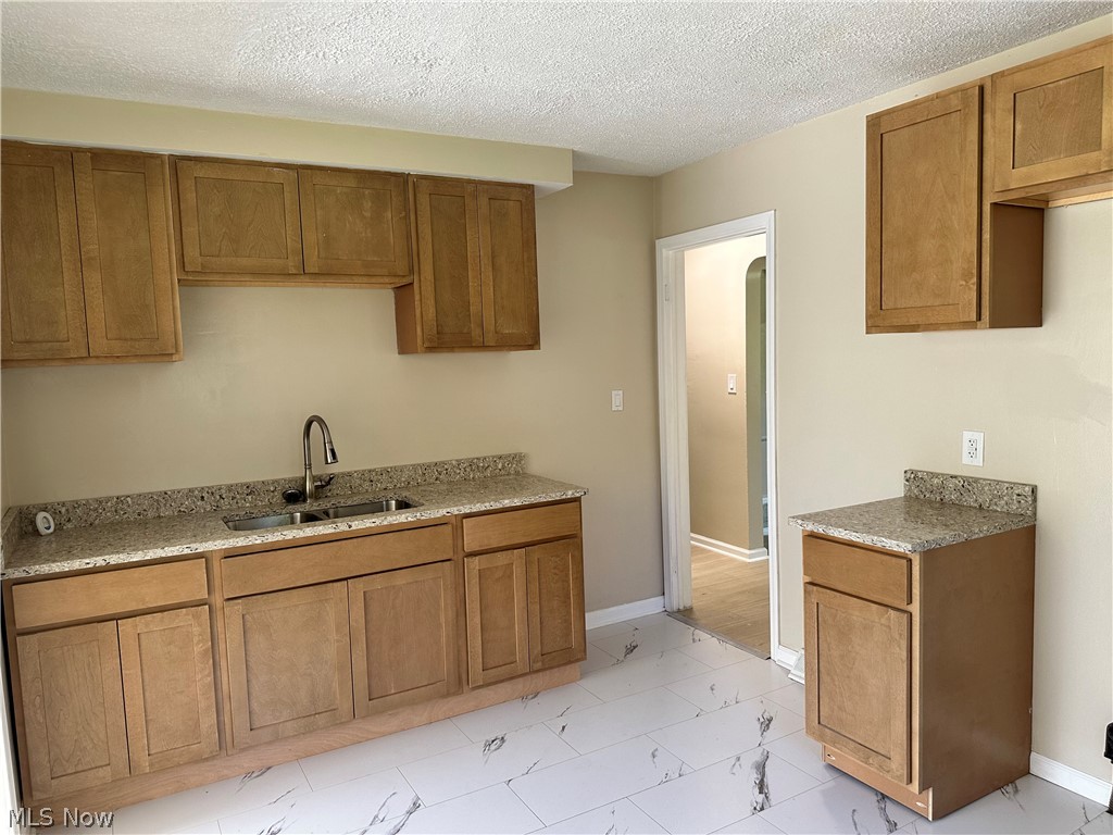 4425 E 142nd Street Cleveland OH 44128