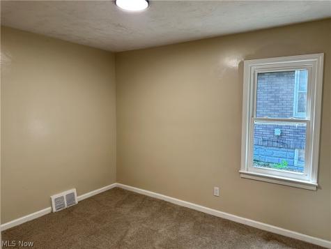 4425 E 142nd Street Cleveland OH 44128
