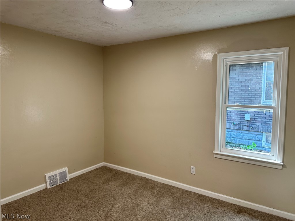 4425 E 142nd Street Cleveland OH 44128