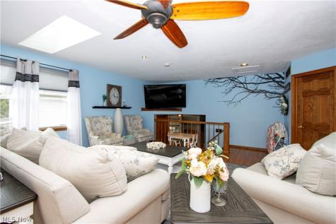 4035 Brookside Court Norton OH 44203