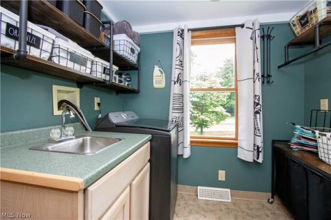 4035 Brookside Court Norton OH 44203