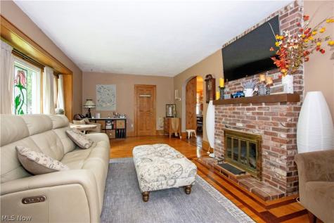 4035 Brookside Court Norton OH 44203