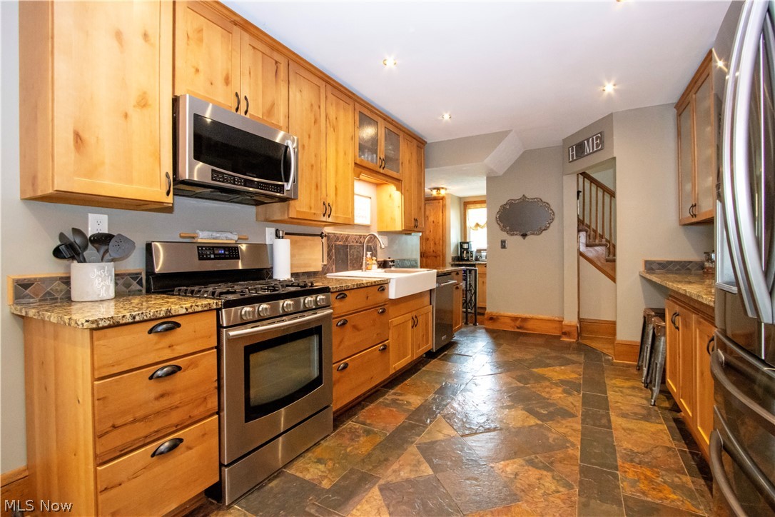 4035 Brookside Court Norton OH 44203