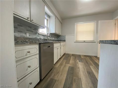 3973 W 140th Street Cleveland OH 44111