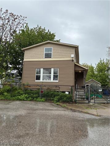 5900 Lawn Avenue Cleveland OH 44102